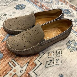 Garbor comfort moccasins perforated size 8